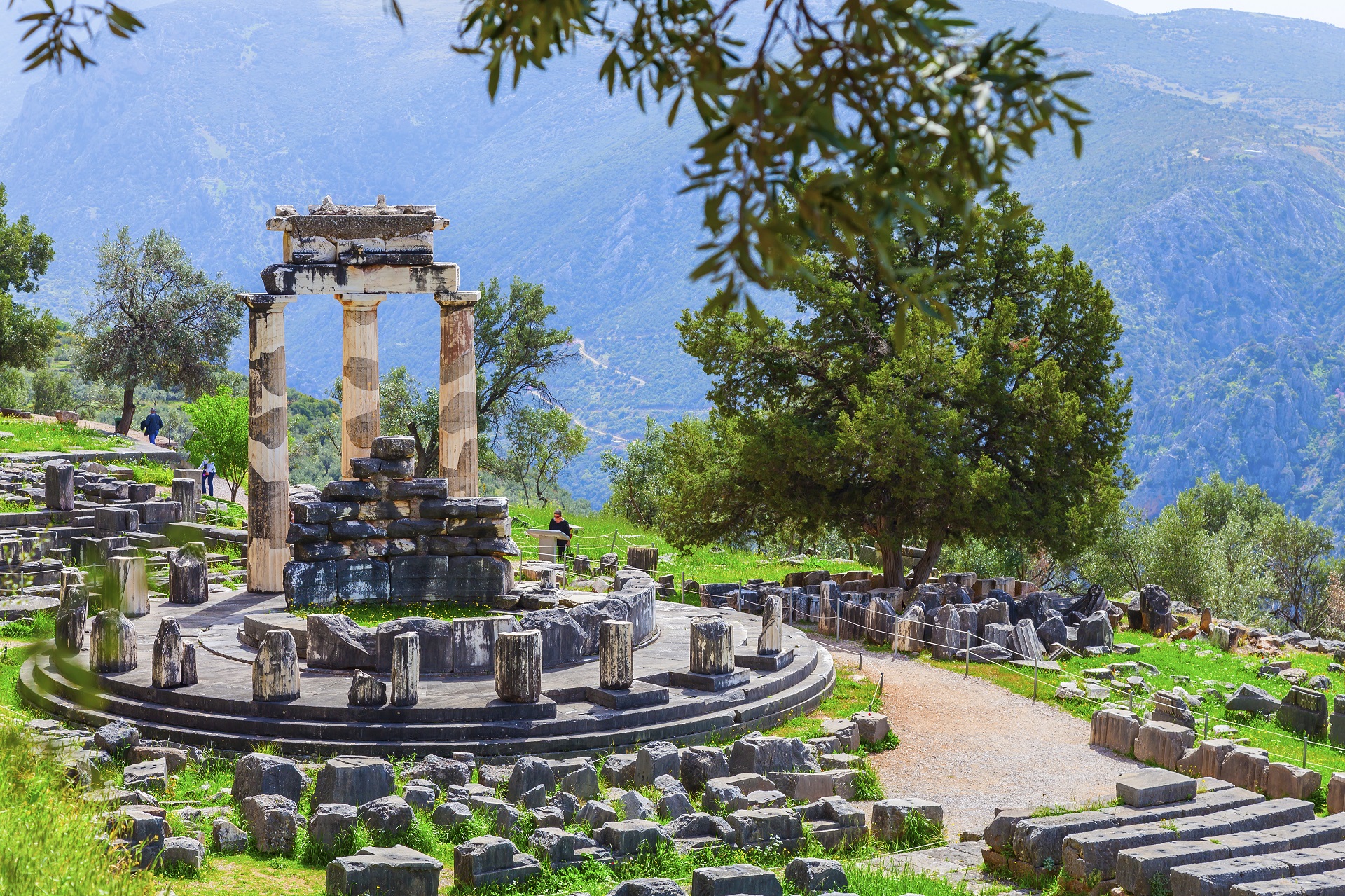 Delphi - Explore Greece - 002