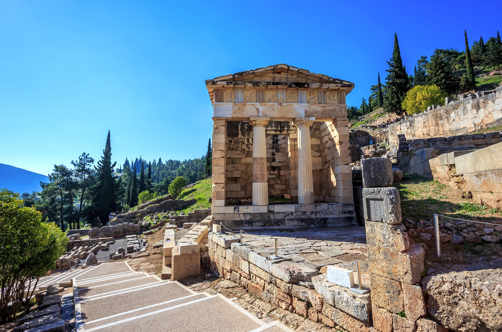 Delphi - Explore Greece - 009